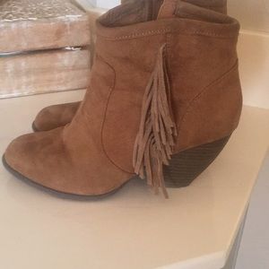 Mossimo fringe booties